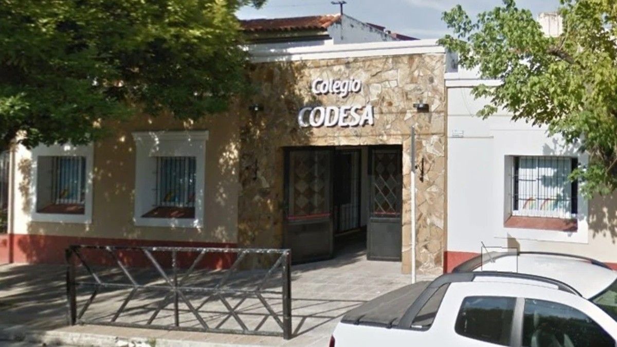 Un colegio de Salta prohibió el intercambio de figuritas. (Foto: Captura)