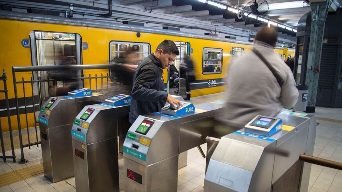 Subte: habrá un fuerte aumento desde mayo. (Foto: archivo)