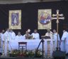 En la celebración de Corpus Christi, el cardenal Mario Poli llamó a construir una iglesia de puertas abiertas