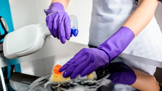 Empleadas domésticas: de cuánto es el aumento que se acordó a partir de junio