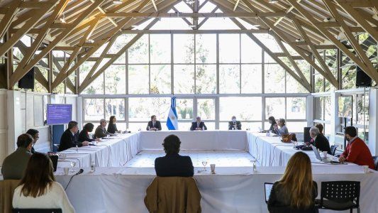 Alberto integró a psicólogos a su equipo de asesores y reconocen que no hay que hablar más de cuarentena