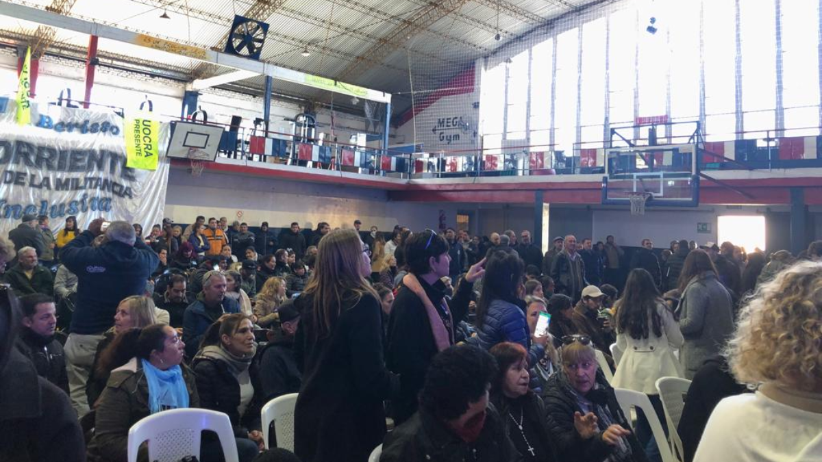 Agustín Rossi participó de un encuentro peronista y advirtió sobre el panorama que se enfrentan para las elecciones 2023.