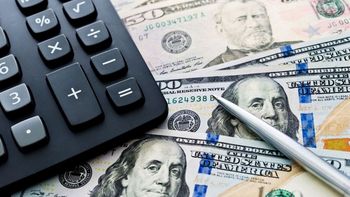 Dólar ahorro: AFIP comenzará a devolver el 35% retenido de Ganancias el lunes