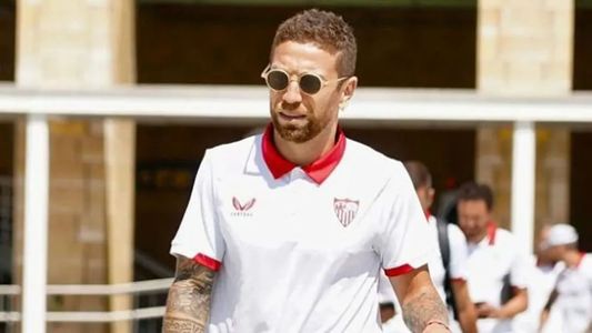 Duro golpe para el Papu Gómez: rescindió con Sevilla y se quedó sin club