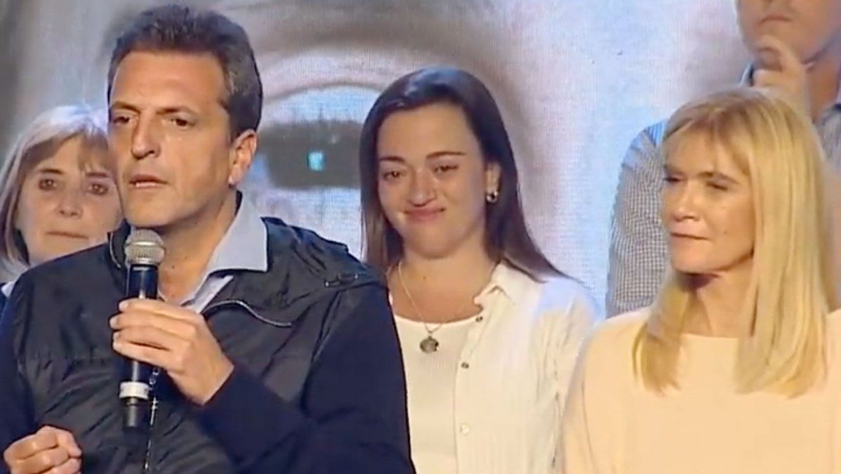 Ante el contundente resultado, Massa afirmó: Hoy, la esperanza derrotó al miedo