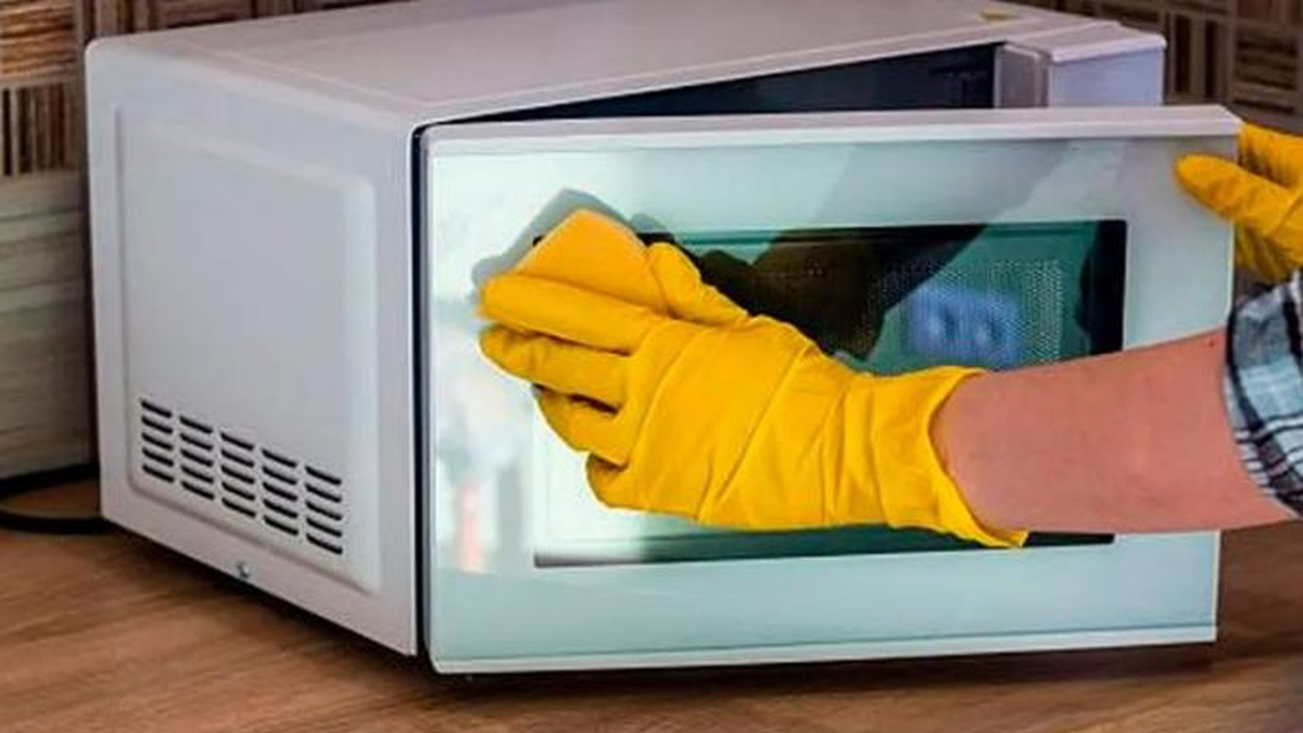 AGUA OXIGENADA CREMA  Agua oxigenada en crema: el truco para dejar los  electrodomésticos como nuevos