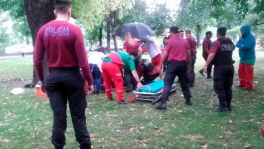 Murió la mujer que fue alcanzada por un rayo en Villa Lugano