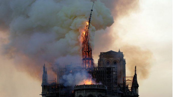 Una nueva hipótesis sobre el incendio en la catedral de Notre Dame: un cortocircuito en el sistema de ascensores podría haber originado el fuego