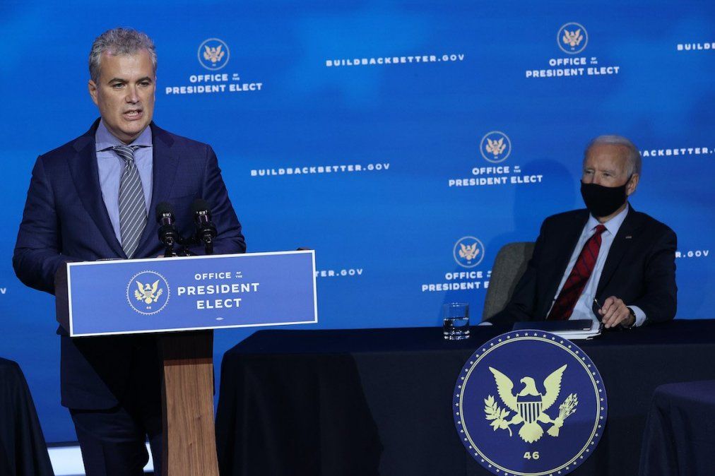 Quién es Mr. Fix It, el elegido por Biden para aplicar su plan nacional contra el coronavirus