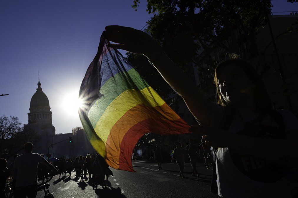 Una activista presentó un recurso extraordinario para que su DNI diga femineidad travesti