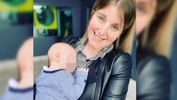 Madre escapa con su bebé al encontrarse con una orgía de jóvenes en los bancos de un shopping