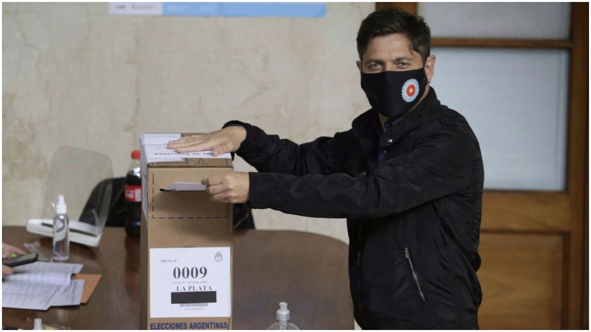 Kicillof, durante la votación de las PASO. Para el oficialismo, el objetivo en la Provincia es descontar, mostrar que “escucharon el mensaje de las urnas” (Foto: archivo).