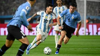 la seleccion argentina cayo por 2-0 ante uruguay y perdio el invicto la seleccion argentina cayo por 2-0 ante uruguay y perdio el invicto