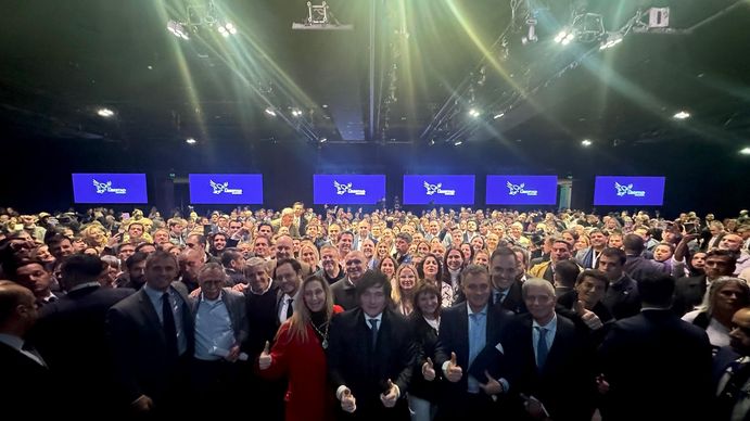 La definición de alianzas en la provincia de Buenos Aires dividió al triángulo de hierro de Milei