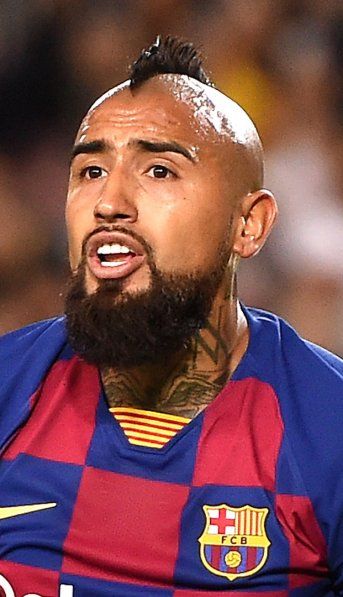 Arturo Vidal se quiere ir de Barcelona y denunció al club por una deuda millonaria