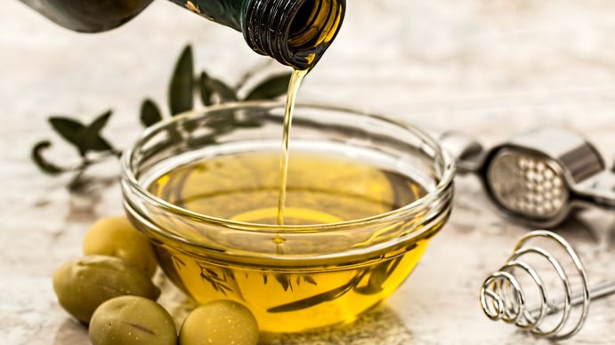 JAMÁS uses el aceite de oliva para fritar: la sencilla razón que puede cambiar tu arte culinario