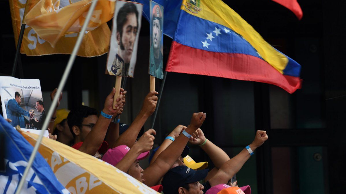 Una de cada cinco personas que piden asilo en el mundo son venezolanos: ¿cómo repercute esa cifra en el mercado de trabajo?