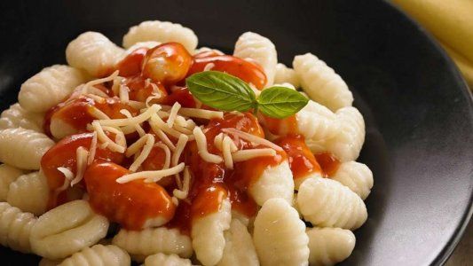 Ñoquis 29 de abril: una receta ideal para cocinar en familia en cuarentena