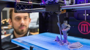 ¿Cómo funciona una impresora 3D y qué se puede hacer con ella?
