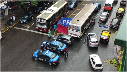Un hombre murió tras ser atropellado por un colectivo en el barrio porteño de Caballito