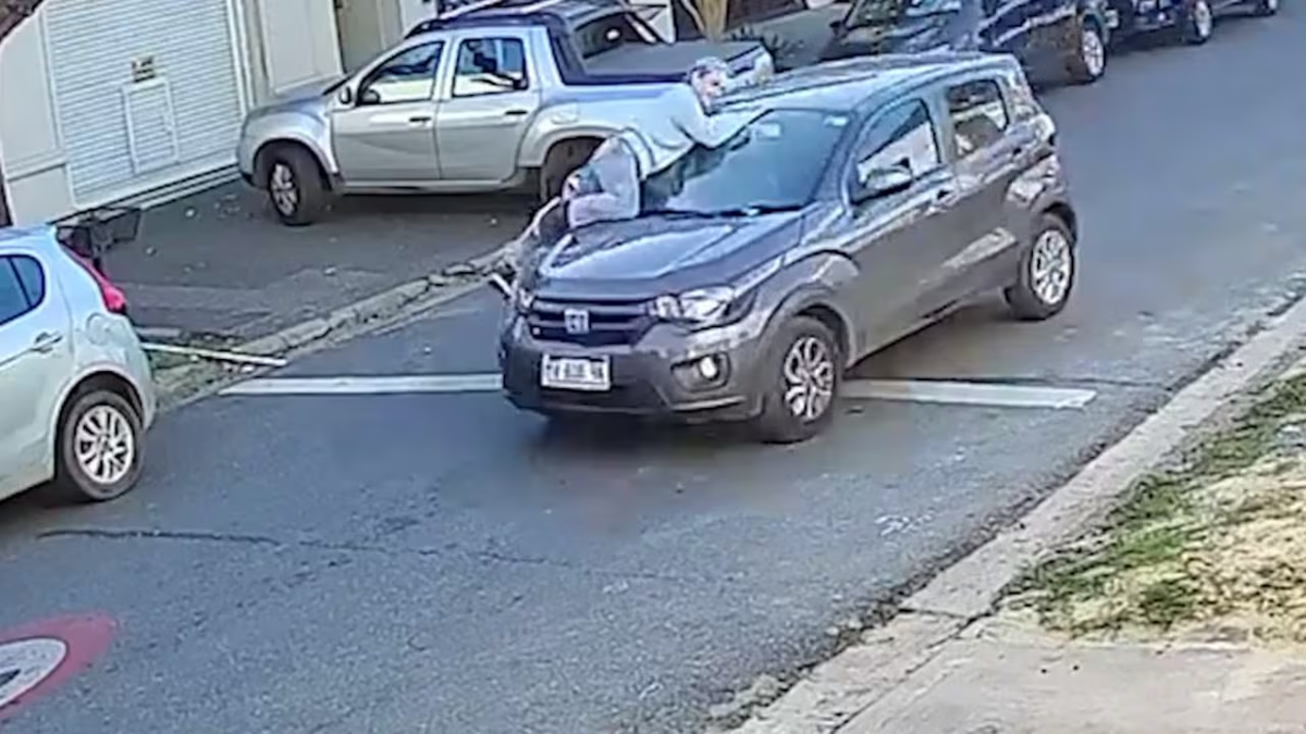 La impactante reacción de la mujer que terminó arrastrada unos 50 metros