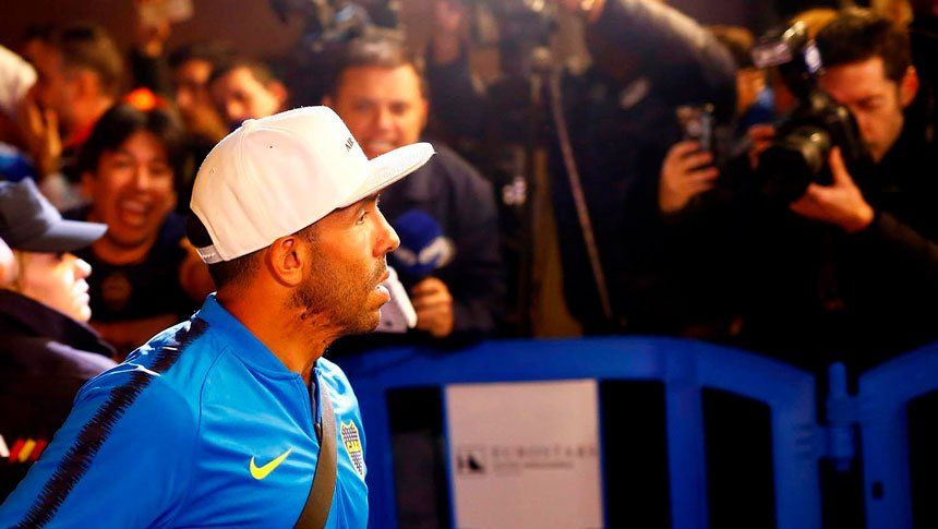 Tevez y Benedetto: Nos sacaron la ilusión de dar la vuelta olímpica en la cancha de River