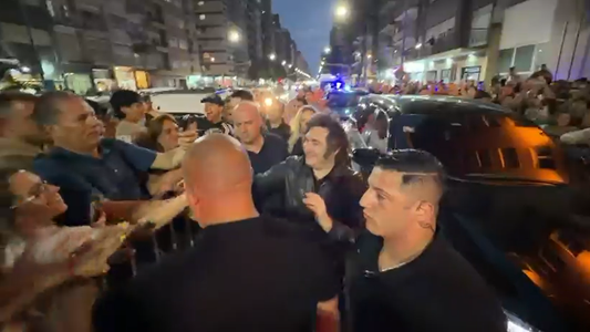 Milei llegó con el Tour de la Gratitud a Mar del Plata: Dentro de poco vamos a tener leyes de países razonables