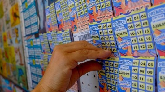 Albañil sin casa ganó $47 millones con el Telekino, ¿qué hará con el dinero?