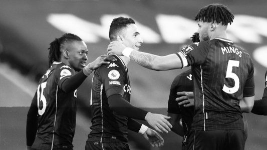 Leeds perdió 1-0 ante Aston Villa y dejó pasar una buena chance de seguir escalando en la Premier League