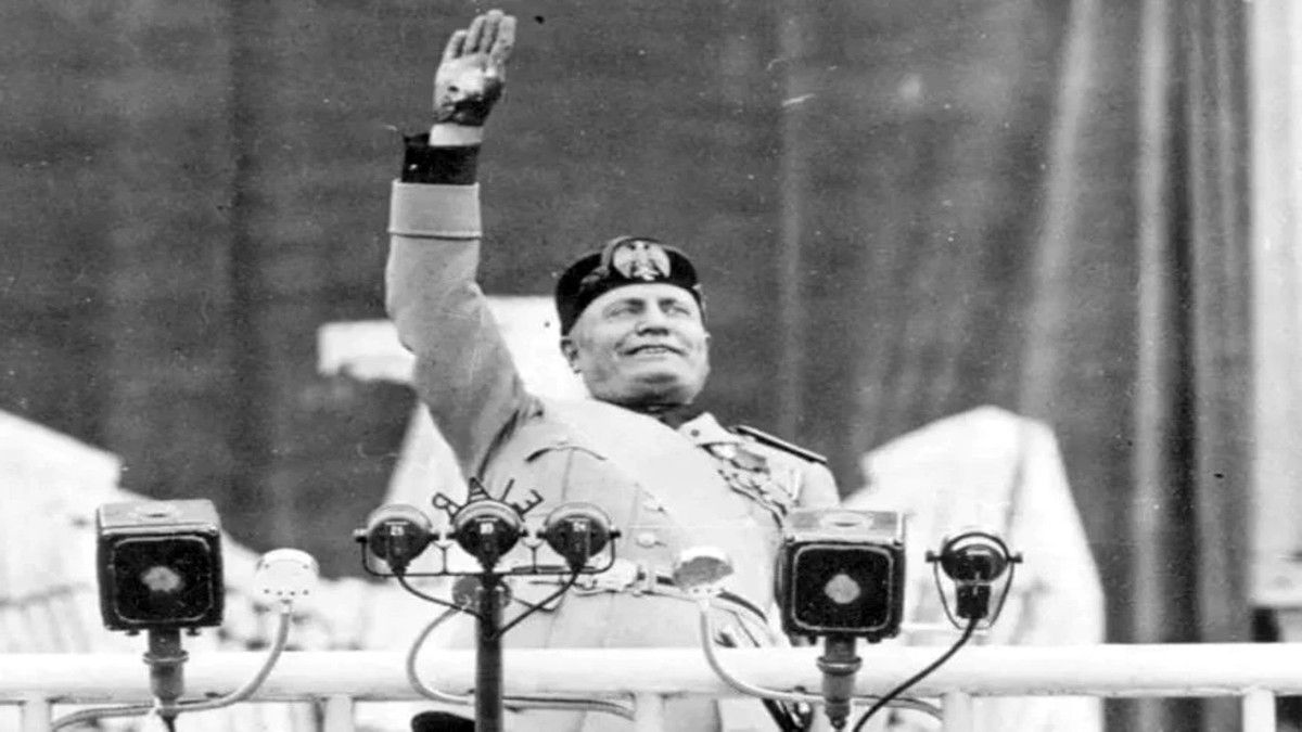 Benito Mussolini. 