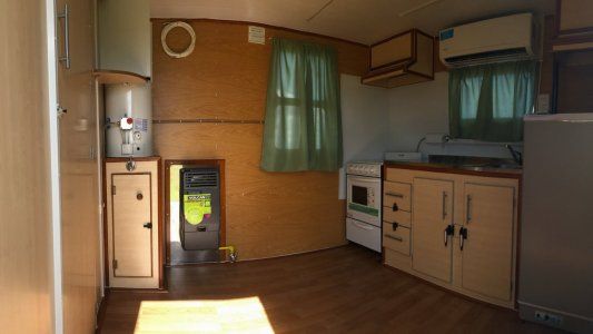 La Pampa: por falta de protocolos, viven en una casilla de cosecha para poder ir a la escuela