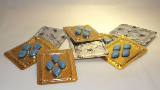 Dramático: fue a comprar ibuprofeno para su hijo de 7 años en la farmacia, le dieron viagra y el niño quedó internado