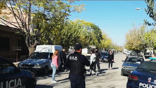 Un allanamiento en Luján terminó a los tiros, con un policía asesinado y otros tres heridos
