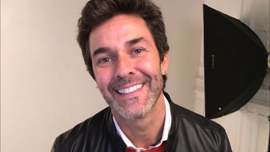 Impresionante look que le hicieron a Mariano Martínez para la película Sola