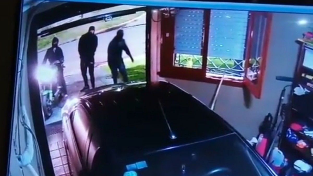 Héctor Lopumo recibió un tiro en el pecho y murió en el lugar. (Foto: captura Video)&nbsp;