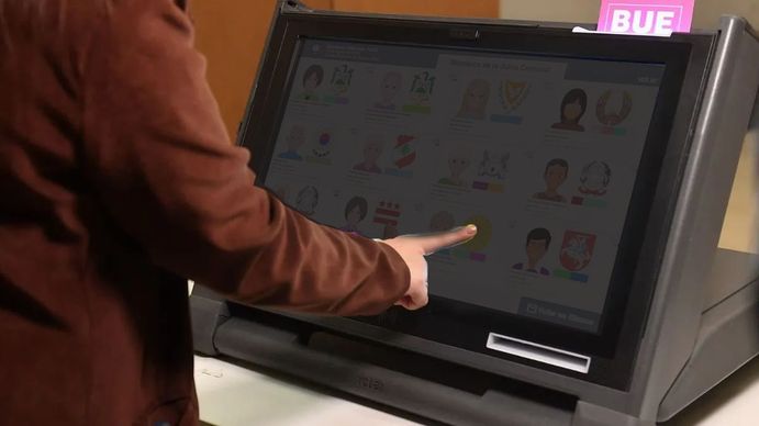 Cuál es el barrio porteño en que menos gente fue a votar y la escuela a la que fue apenas el 10% del padrón