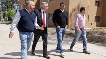 Ezeiza: Maggiotti, Fernández y Granados recorrieron 252 viviendas que se construyen con fondos nacionales