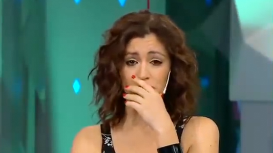 Las lágrimas de Carla Conte cuando le recordaron el corte de pollera