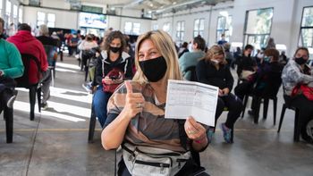 Los vacunados de entre 40 y 50 años: alivio, felicidad y la sensación de sacarse un peso de encima