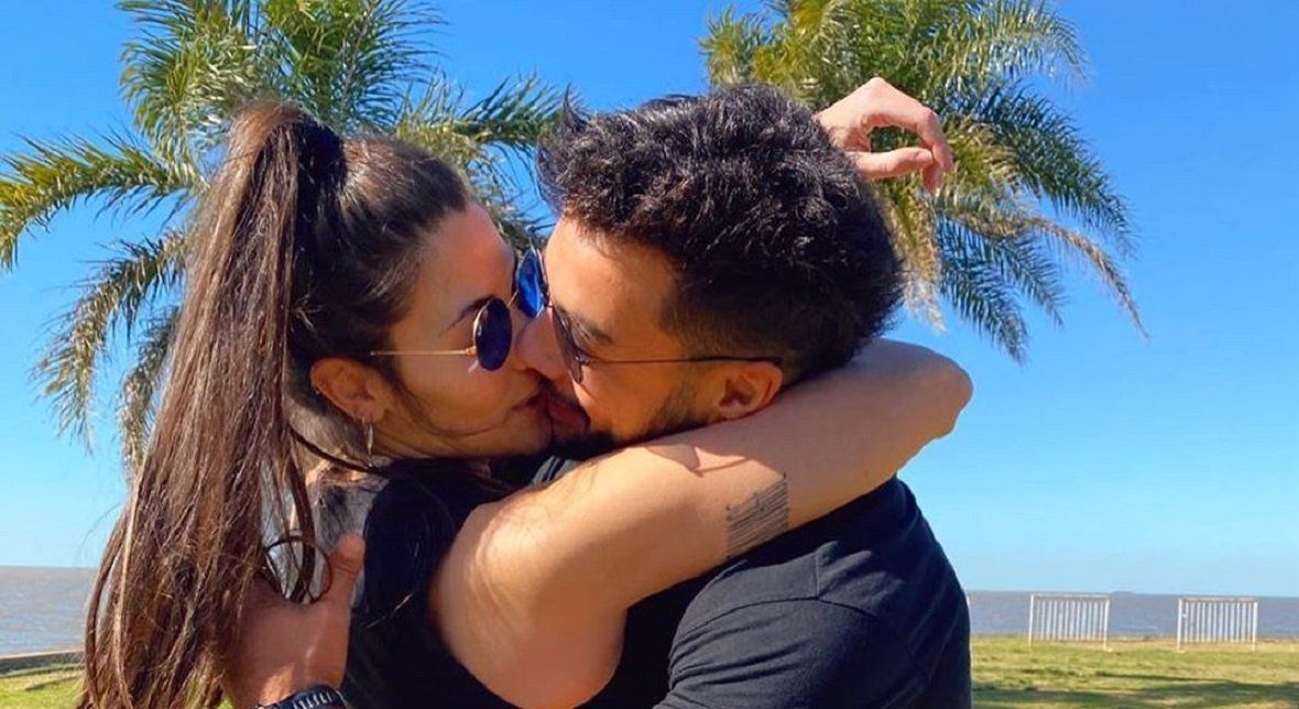 Ivana Nadal redobló la apuesta y compartió fotos a los besos con Bruno Siri: Bebito, tanto amor