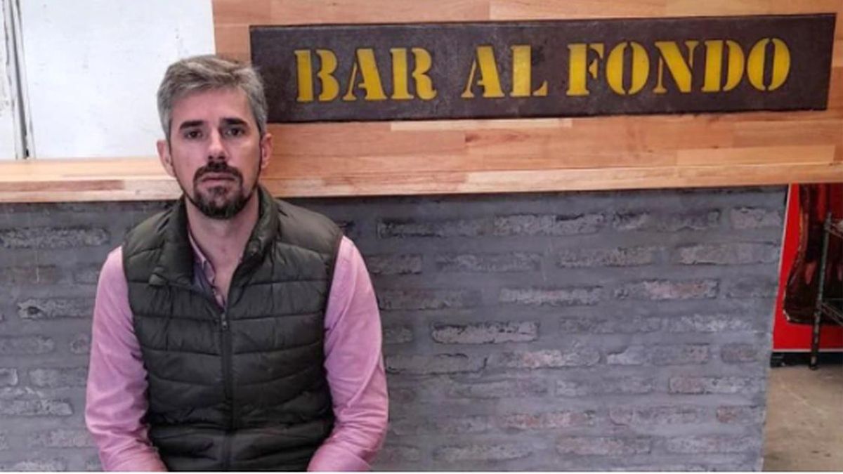 Patricio Evans denunció patoteo por parte de la Policía cuando presentaron el petitorio (Foto: Facebook Patricio Evans).