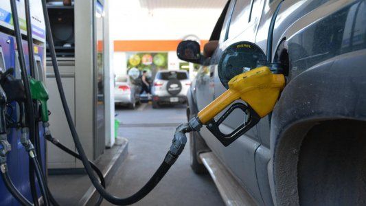 Estacioneros anticipan que habrá que esperar 15 días para que se defina “un nuevo precio” de la nafta