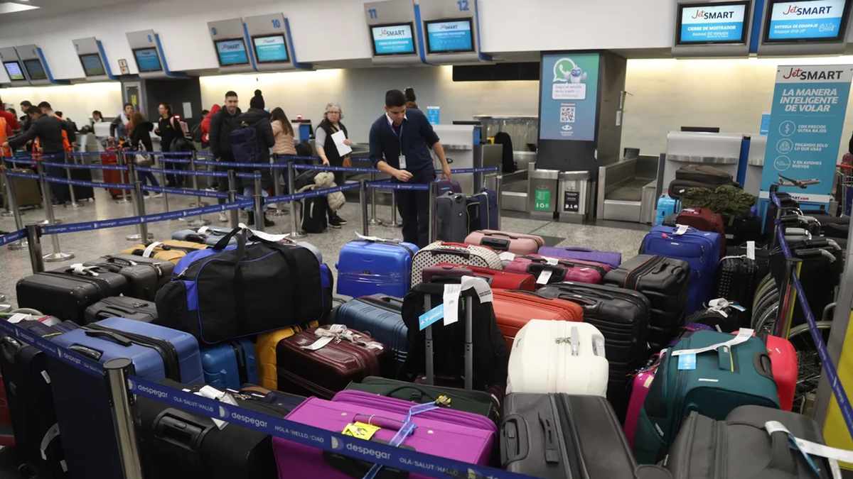 Los pasajeros sufrirán las consecuencias de un nuevo paro gremial. (Foto: NA)