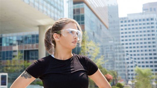 COVID-19: ¿Existen mascarillas con anteojos?