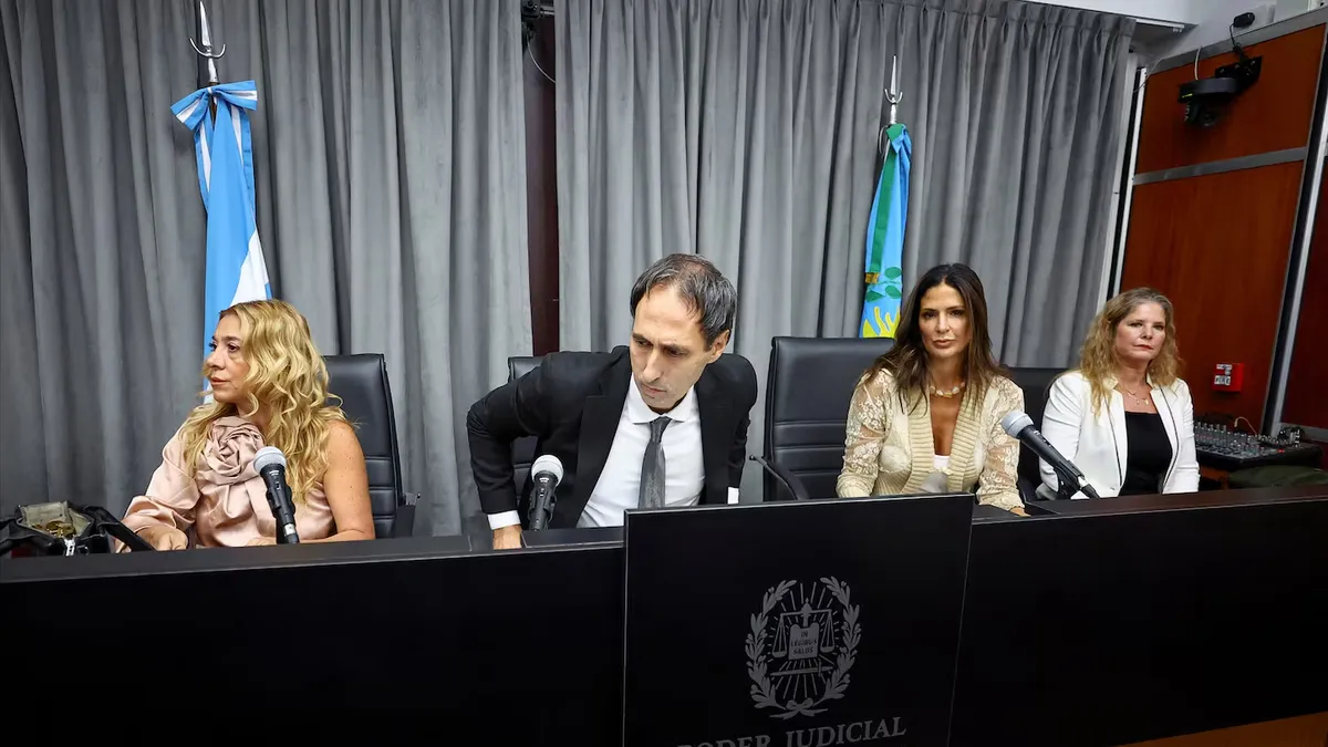 Makintach durante las primeras audiencias del juicio por la muerte de Maradona. (Foto: Reuters)