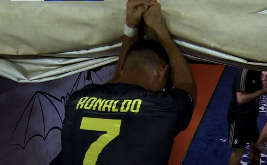 Juventus venció 2 a 0 a Valencia a pesar de la expulsión de Cristiano Ronaldo