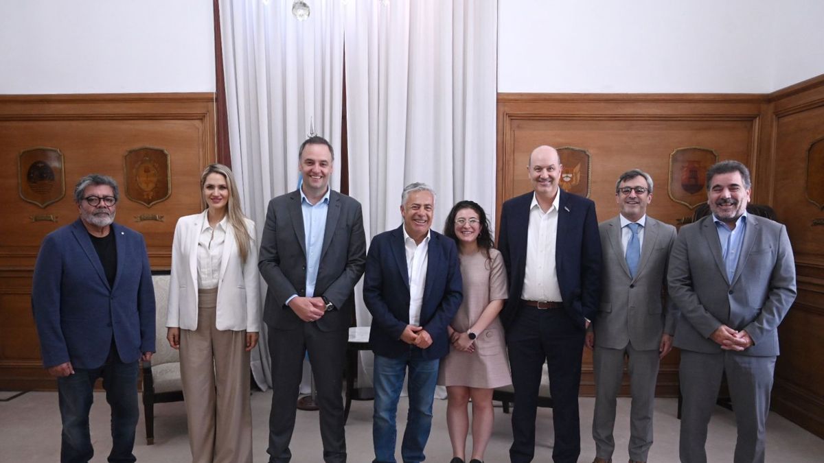 El Gobierno avanza con la convocatoria a sesiones extraordinarias a pesar de no tener el aval de la CGT para la reforma laboral. Foto Consejo de Mayo. Manuel Adorni.