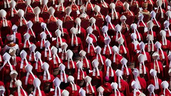 Dos nuevos favoritos y un tapado: quién será el sucesor del Papa Francisco según las casas de apuestas