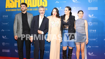 Las fotos de la avant premiere de Asfixiados con Julieta Díaz, Zoe Hochbaum y Leo Sbaraglia