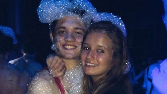 ¡Enamorado! Toto Suar presentó a su primera novia a su familia